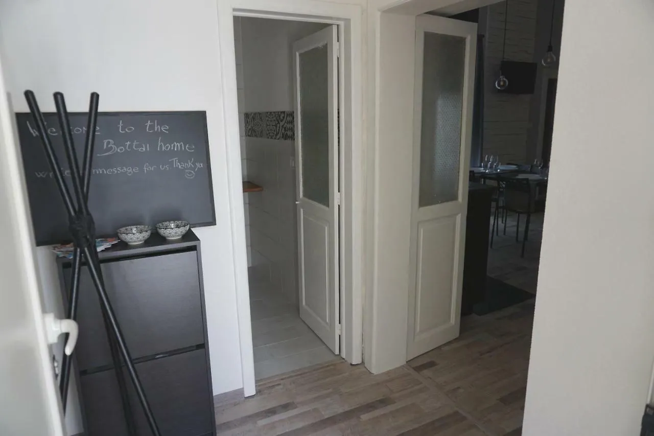 Bottai Apartment Syracuse Italy